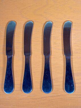 Dansk Silhouette Flat Butter Spreader Lot of 4 18/10  Stainless 5 3/4"